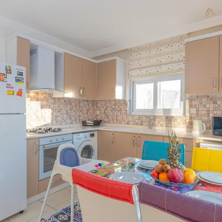 Doga Icinde Havuzlu Lueks Beyaz וילה קס
