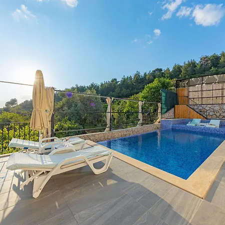Doğa ıçinde Havuzlu Lüks Beyaz * Kaş